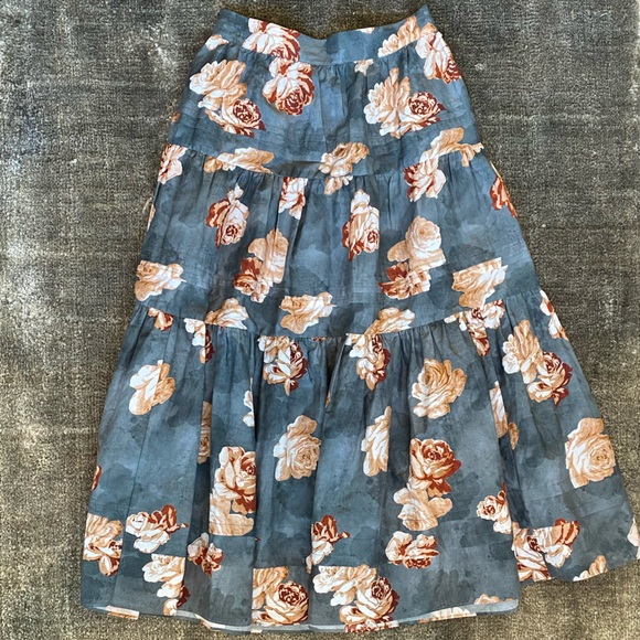 the westside Allora tiered midi skirt (XS) - Picture 7 of 10